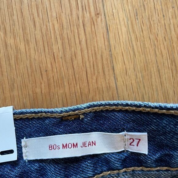 NWT Levi’s 80s Mom Jeans Size 27*30 - Picture 3 of 11